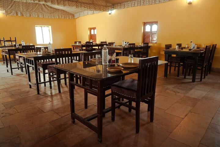 Dining Photos