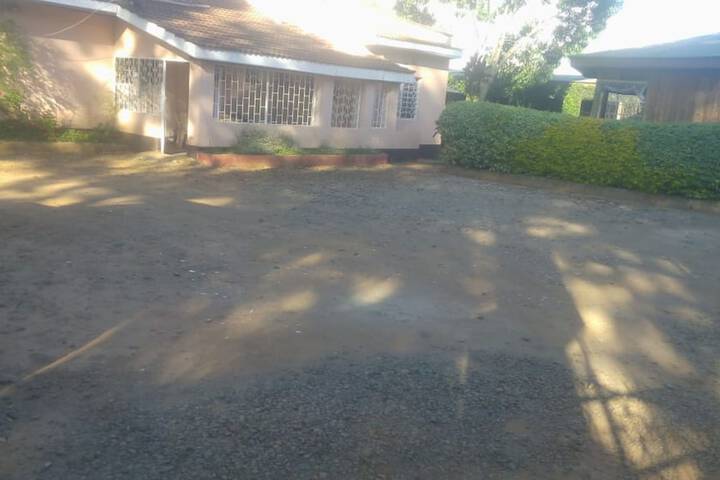 Property Grounds 36 of 41