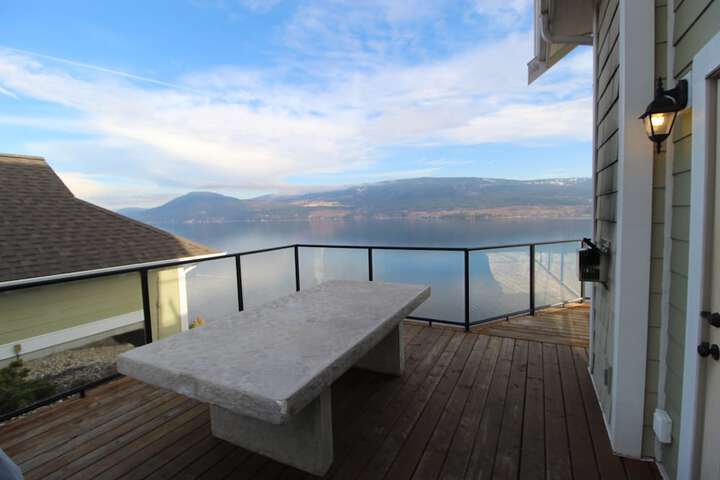 Terrace/Patio 402 of 543