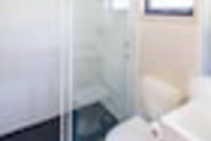 Room 173 of 213