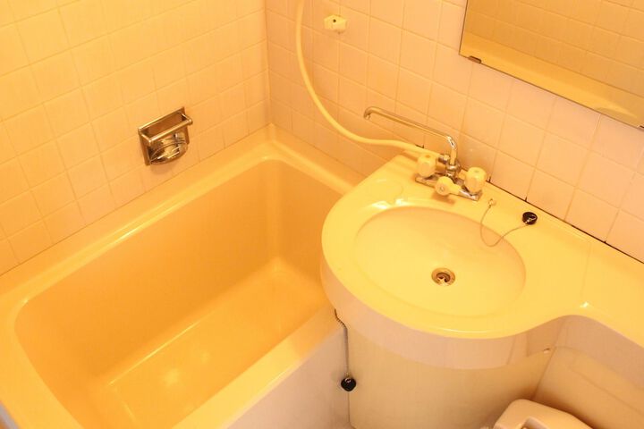 Room 18 of 25