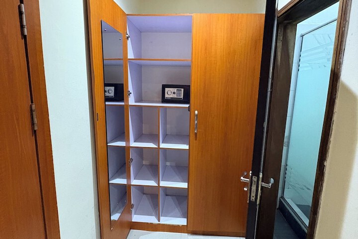 Room 58 of 288