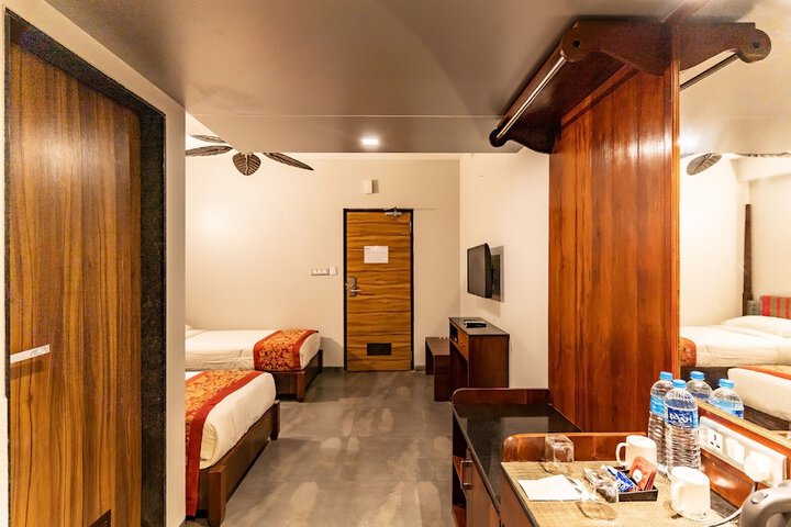 Room 38 of 107