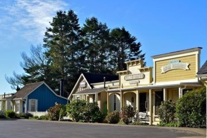 Exterior of Blackberry Inn