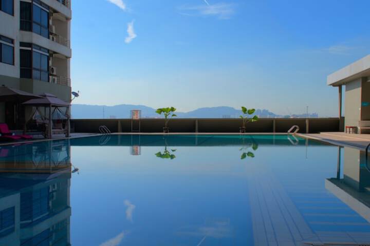 Pool Hotel