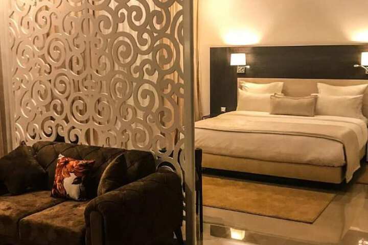 Room 3 of 21