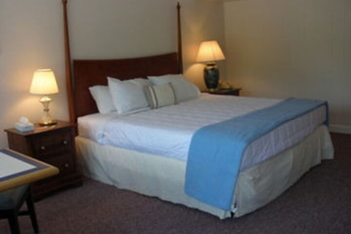 Room 26 of 40