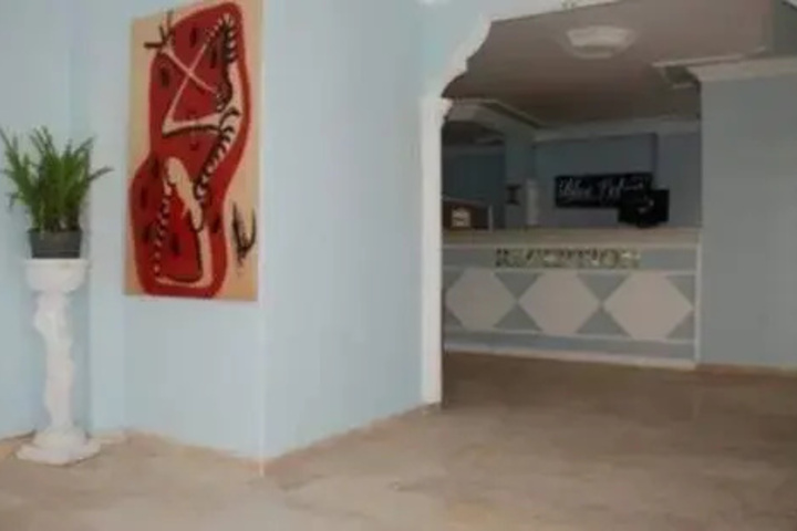 Room 9 of 23