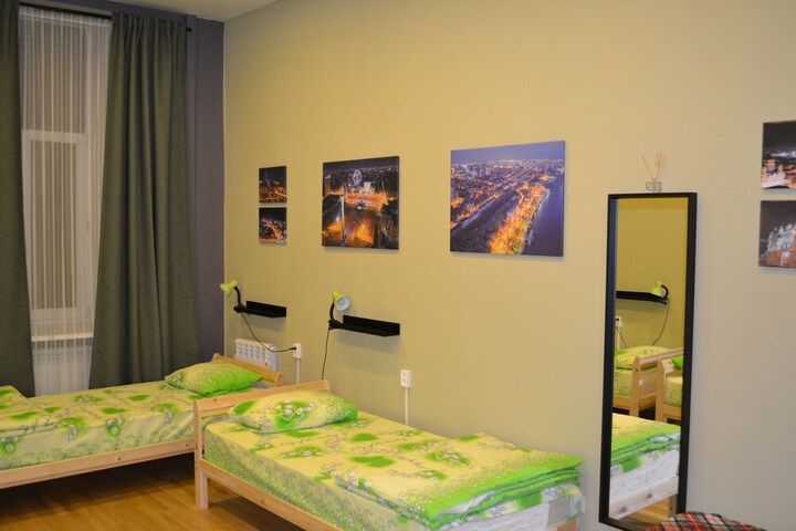 Room 7 of 33