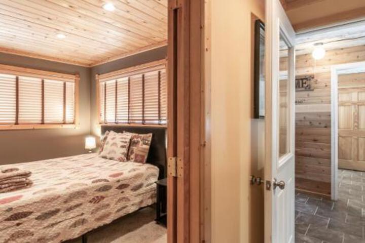 Image of Log Hauler Haus