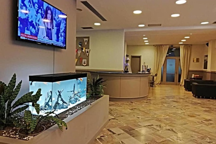 Hotel Interior 6 of 39