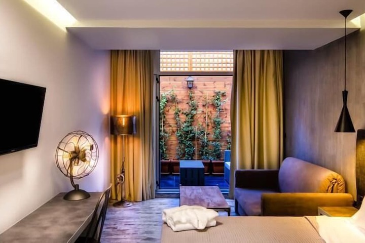Room 43 of 88