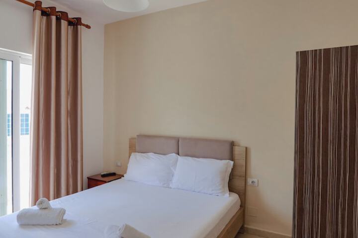 Room 75 of 152