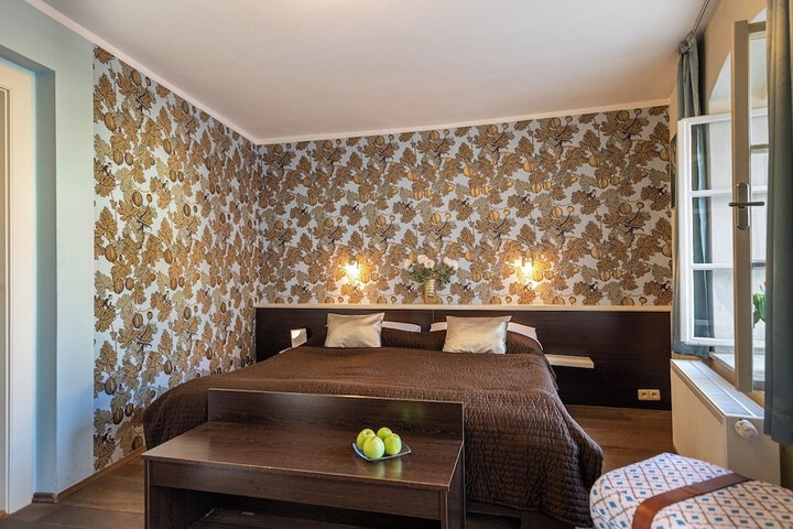 Room 43 of 78