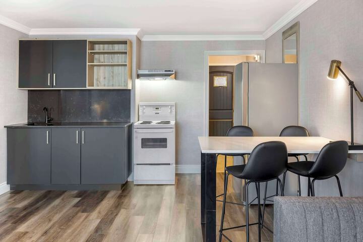 Private kitchenette