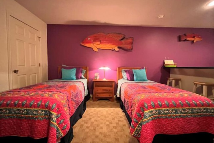 Room 4 of 17