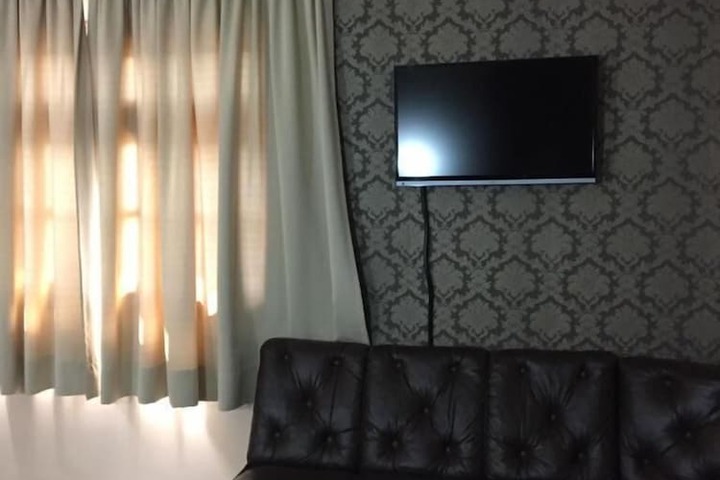 Room 17 of 35