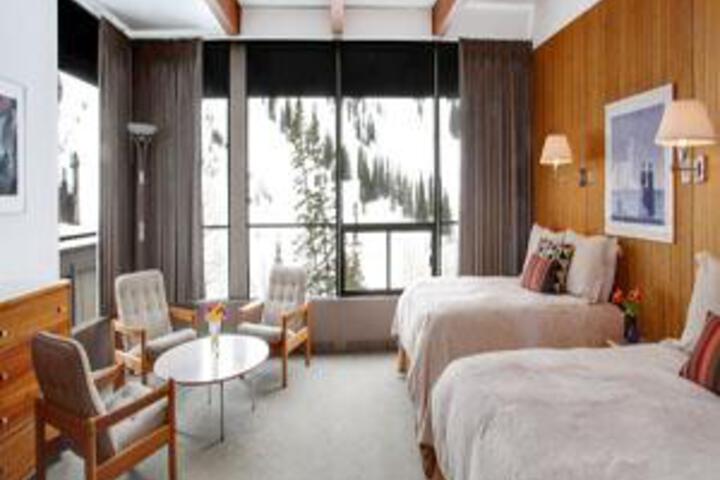 Triple Bed Corner Room
