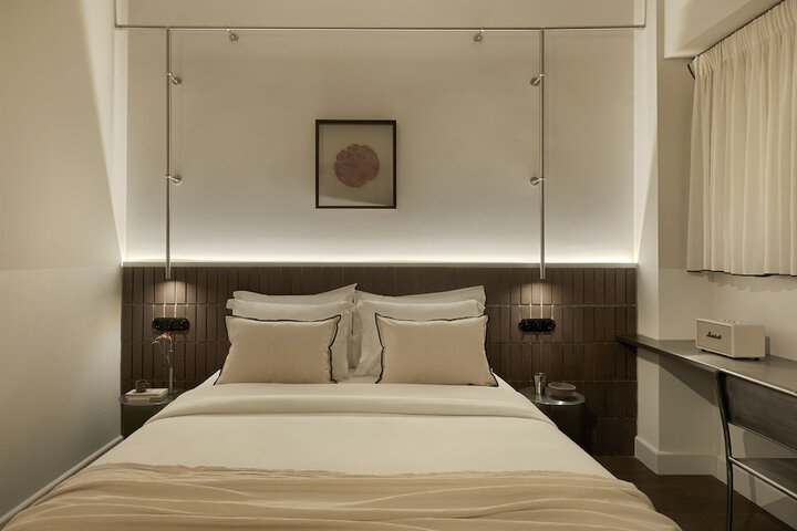 Room 14 of 51