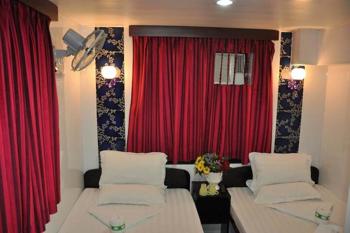 Premium Lounge