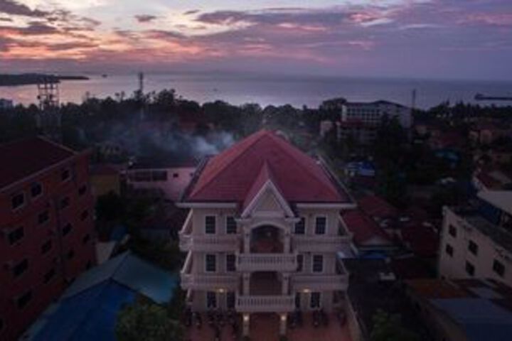 Hotel 2 of 68