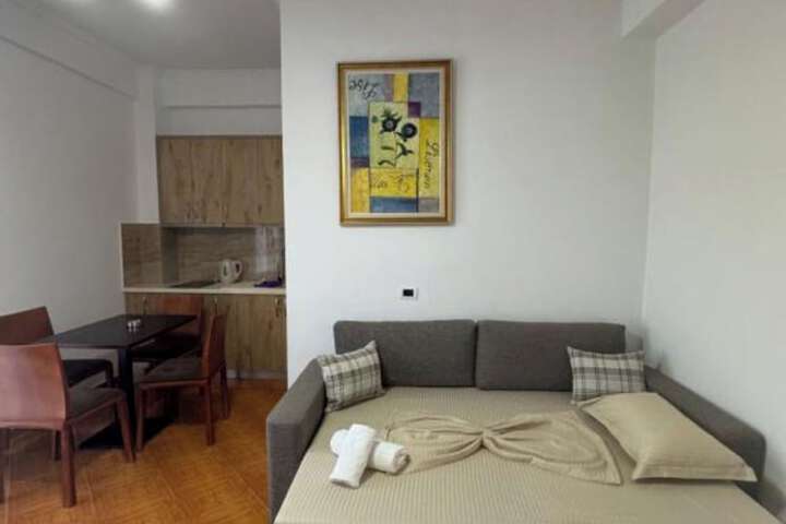 Room 12 of 35