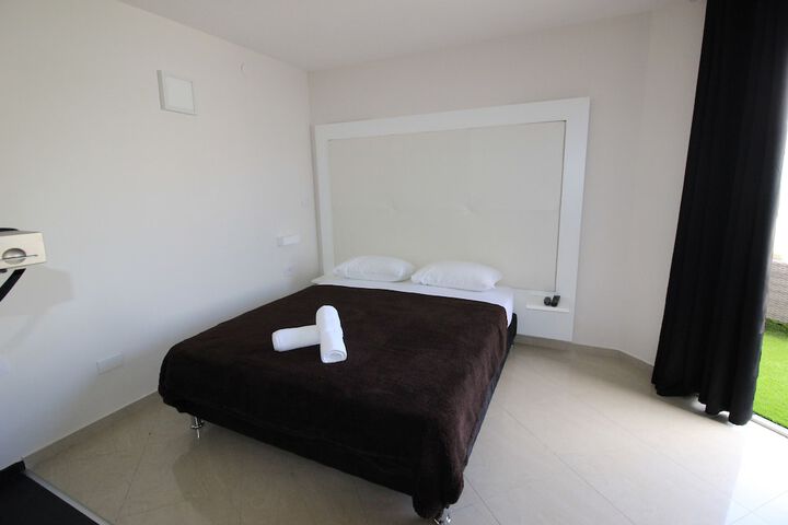 Room 21 of 70