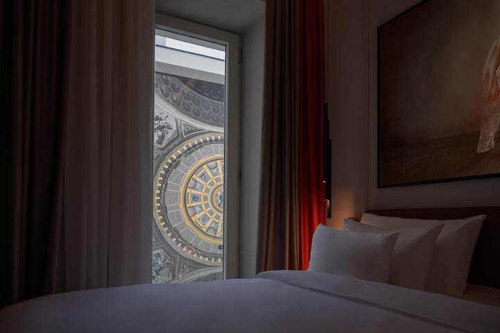 Room 12 of 70
