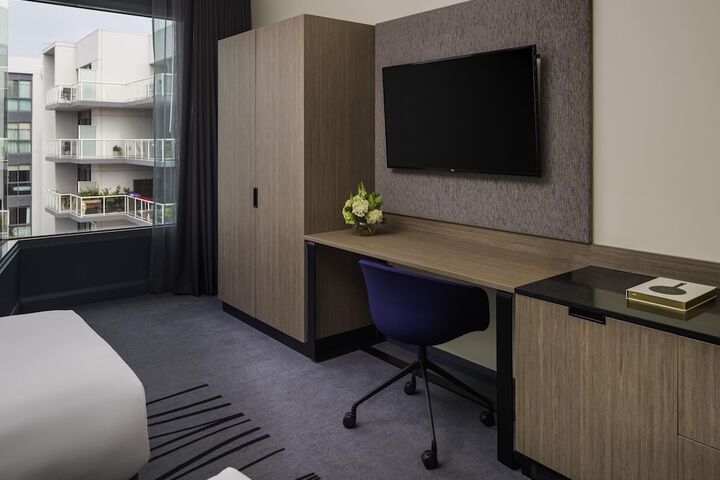 Room 16 of 117