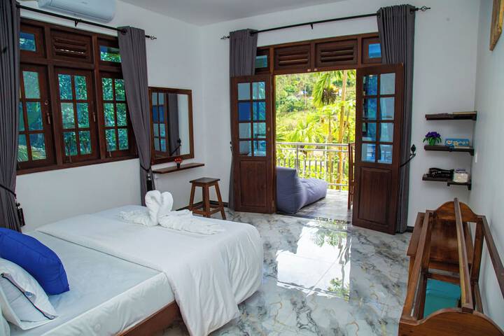 Room 10 of 59