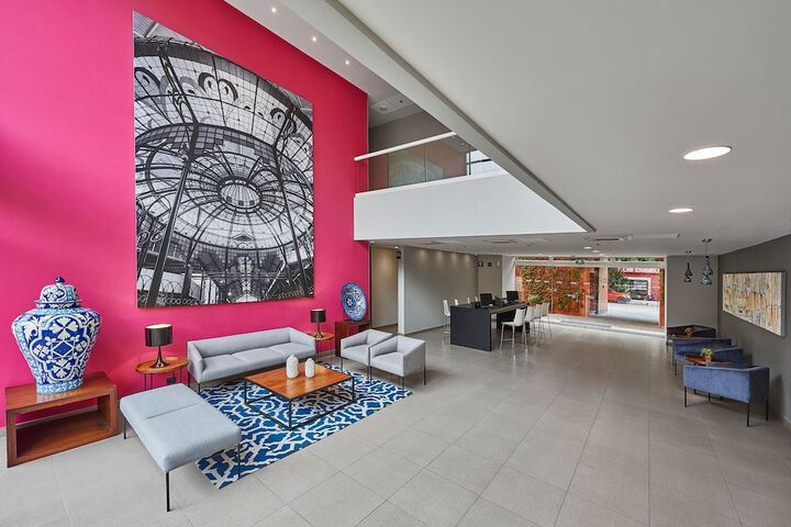 Guest Lobby