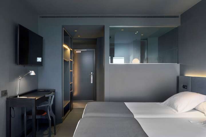 Room 31 of 84