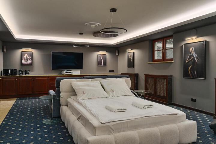 Standard Suite