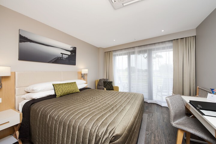Room 10 of 63