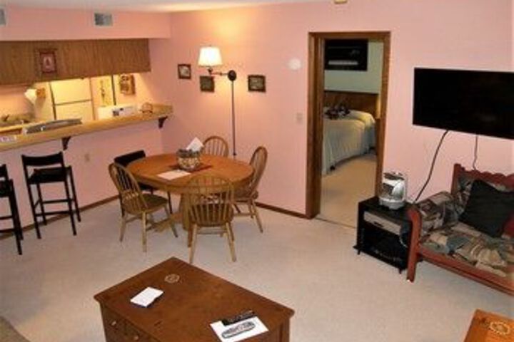 Room 164 of 195