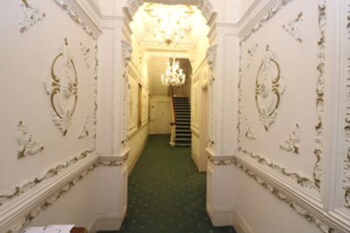 Ballroom/Hall 8 of 39