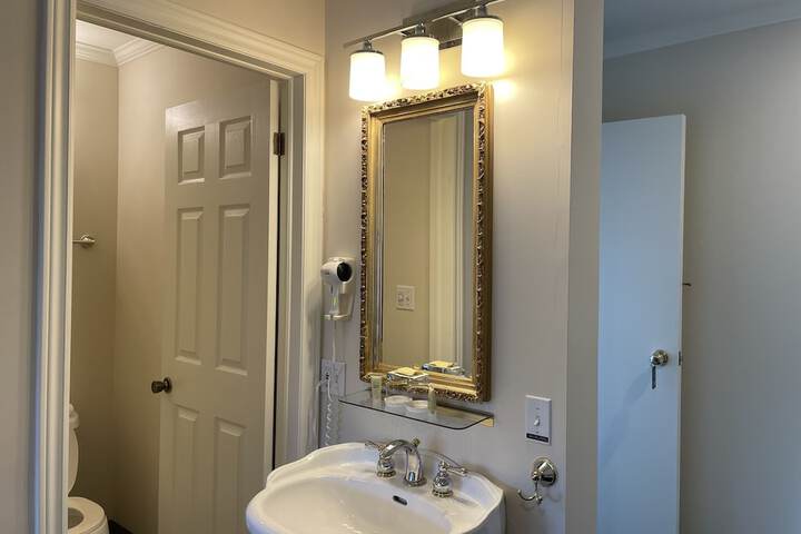 Clean Restrooms