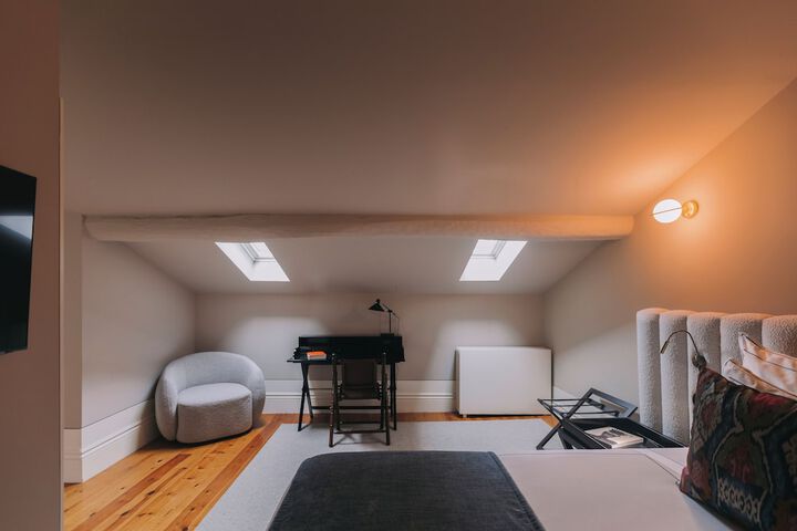 Room 28 of 147