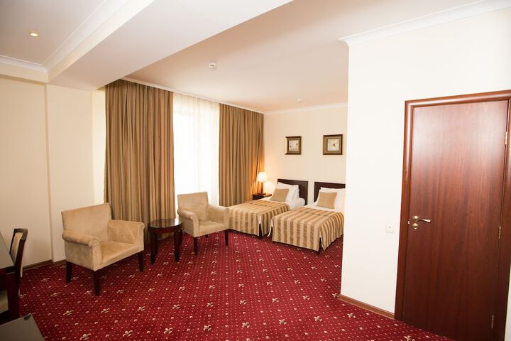 Room 12 of 47
