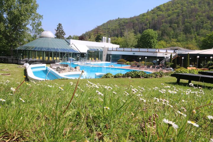 Hotel with Pool