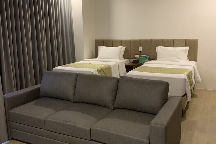 Room 13 of 85