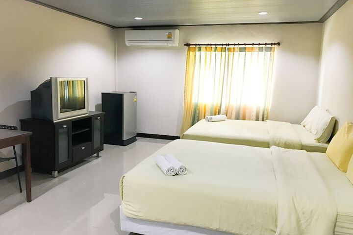 Room 16 of 66