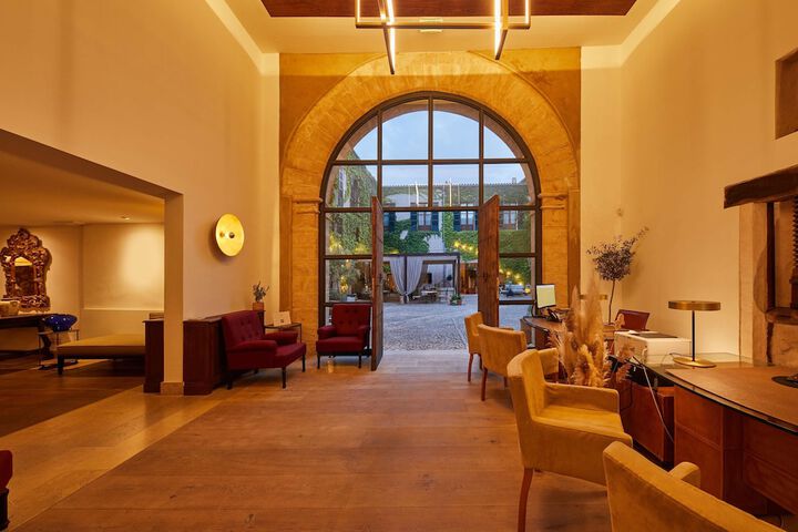Lobby Entry