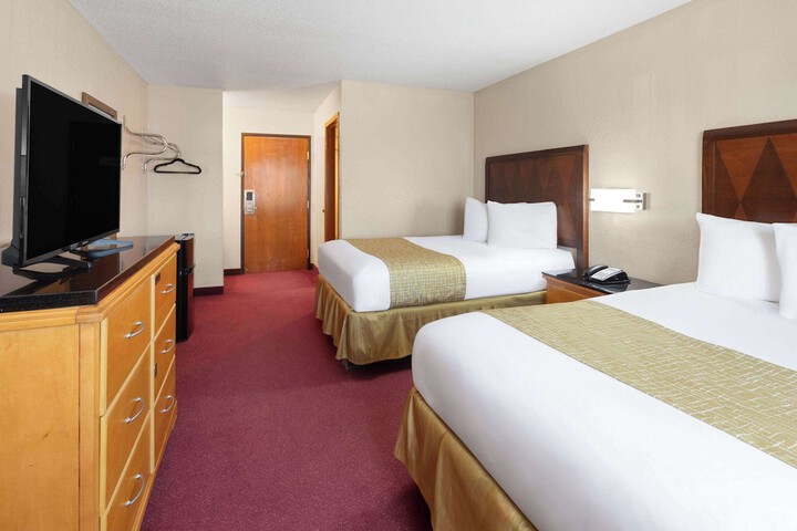 Room 14 of 47
