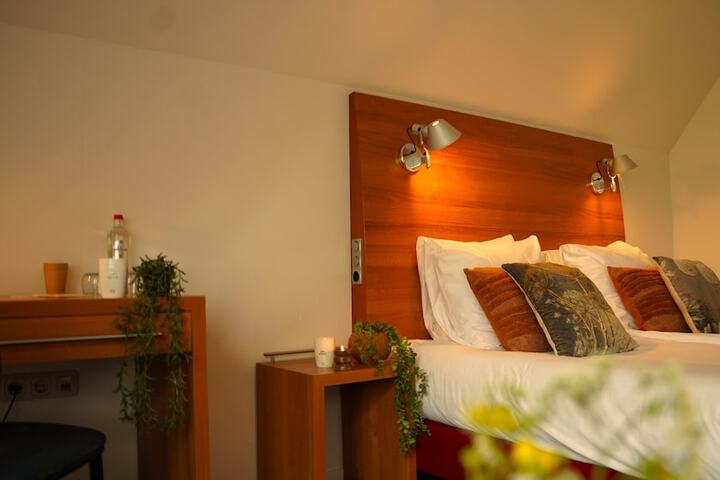 Room 20 of 110
