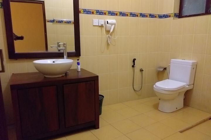 Room 9 of 31