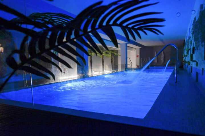 Pool 74 of 122
