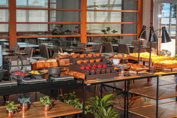 Breakfast buffet
