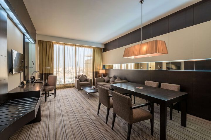 Room 50 of 179
