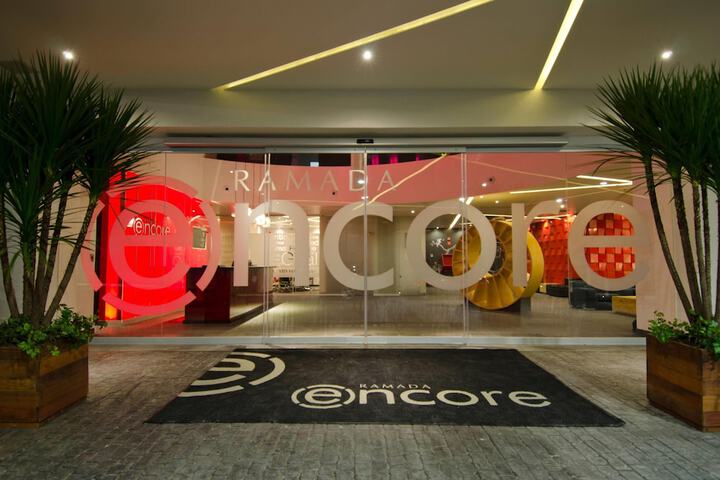 Entrance & Lobby